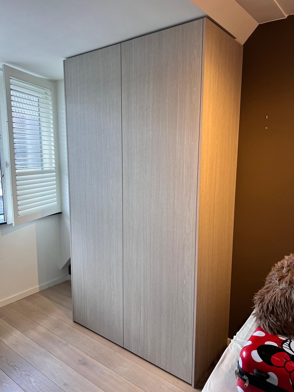 Kledingkast in eiken, foto 2