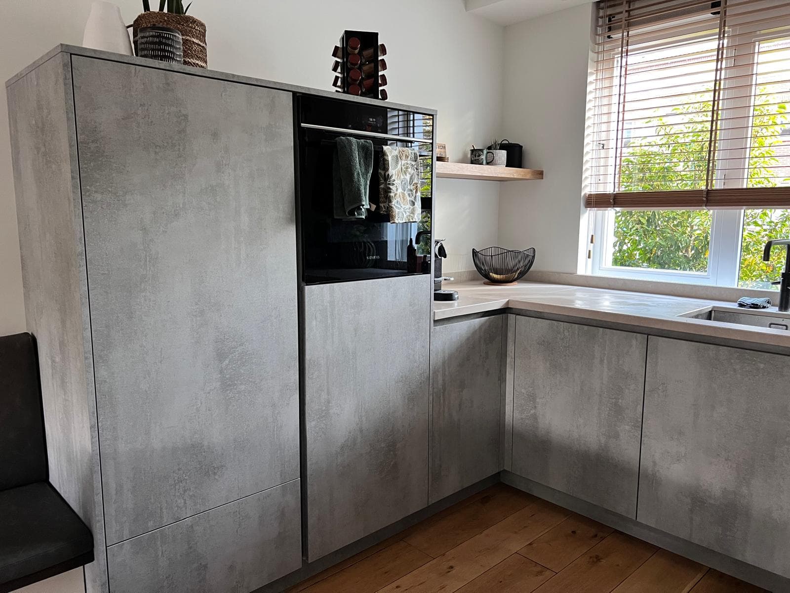 Keuken beton met eiken accenten, foto 3
